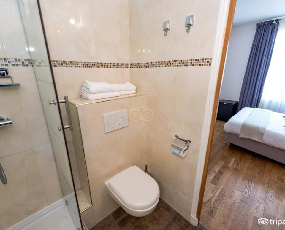 Chambre Double - Douche